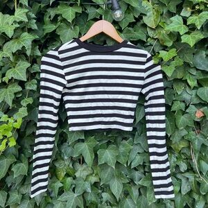 Striped Crop top/Long sleeve